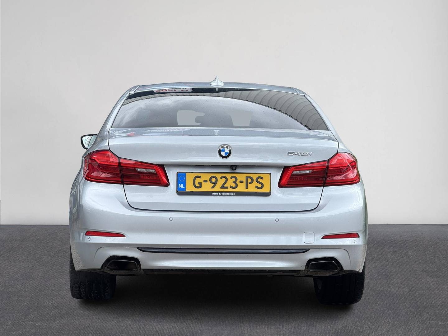 BMW BMW