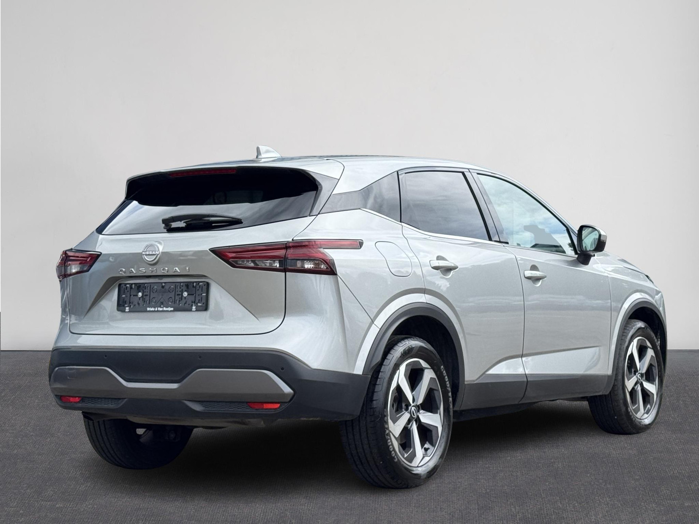 Nissan Nissan