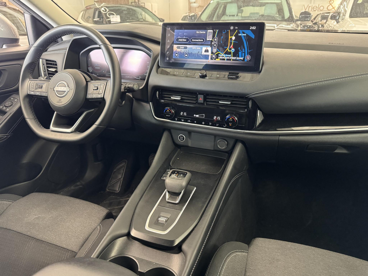 Nissan Nissan