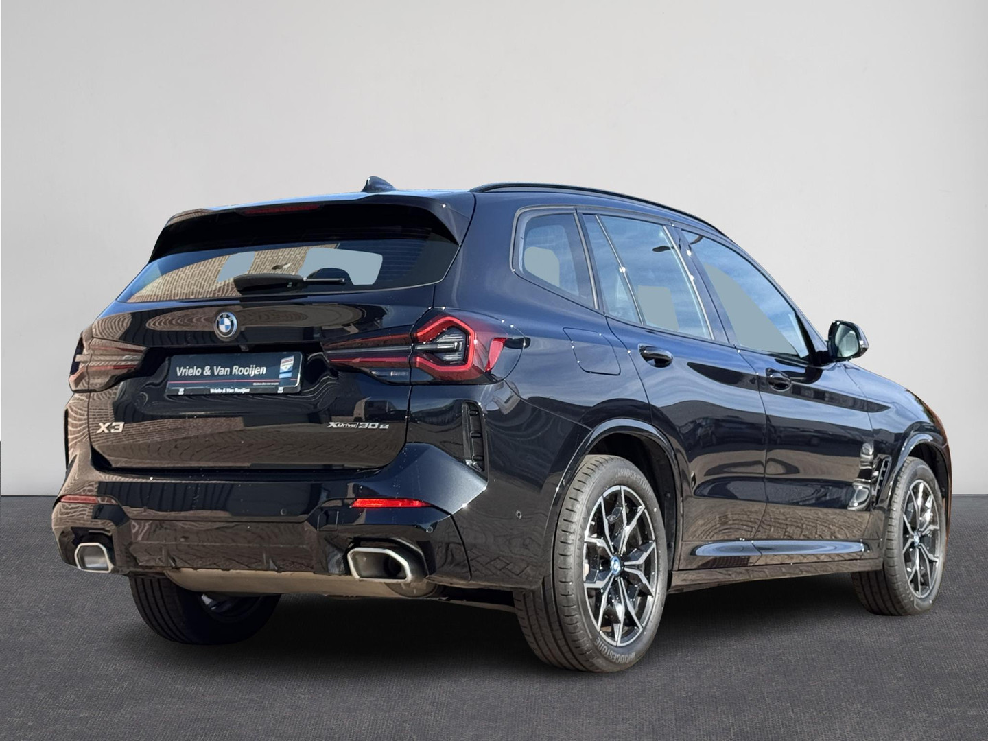 BMW BMW