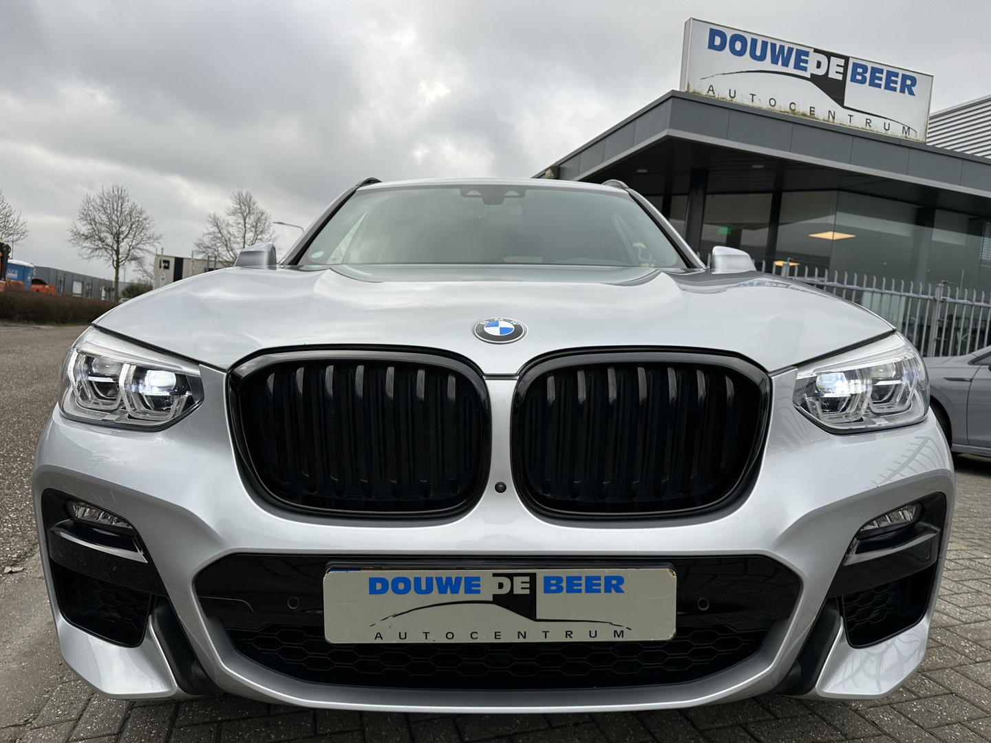 BMW BMW