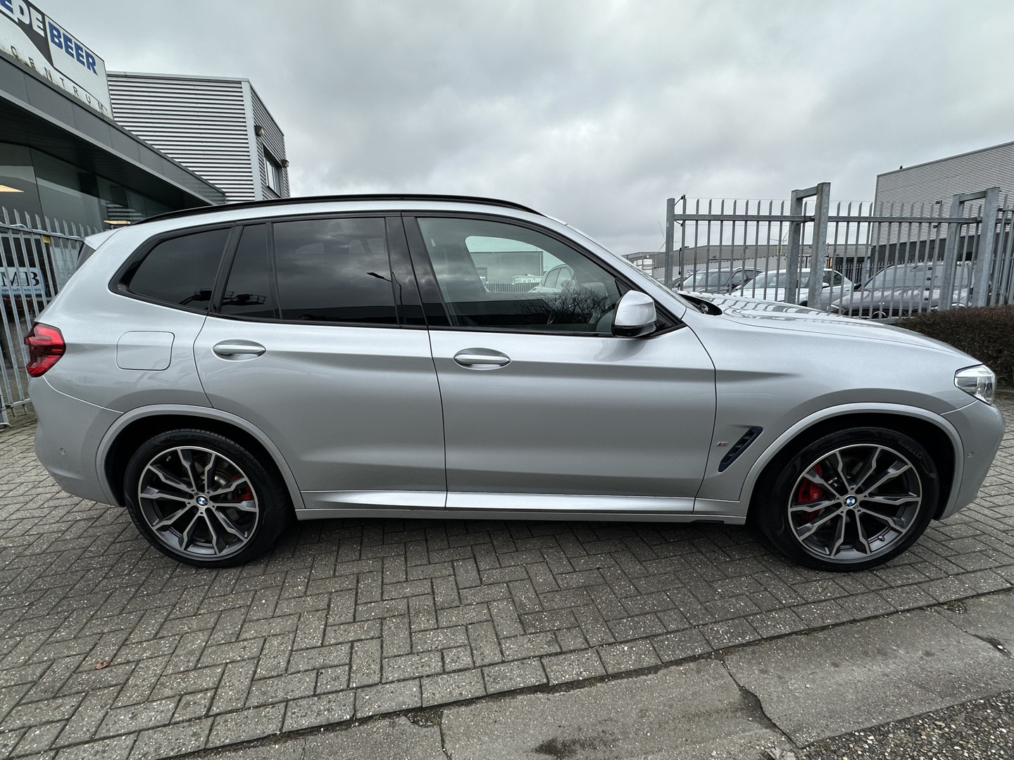 BMW BMW
