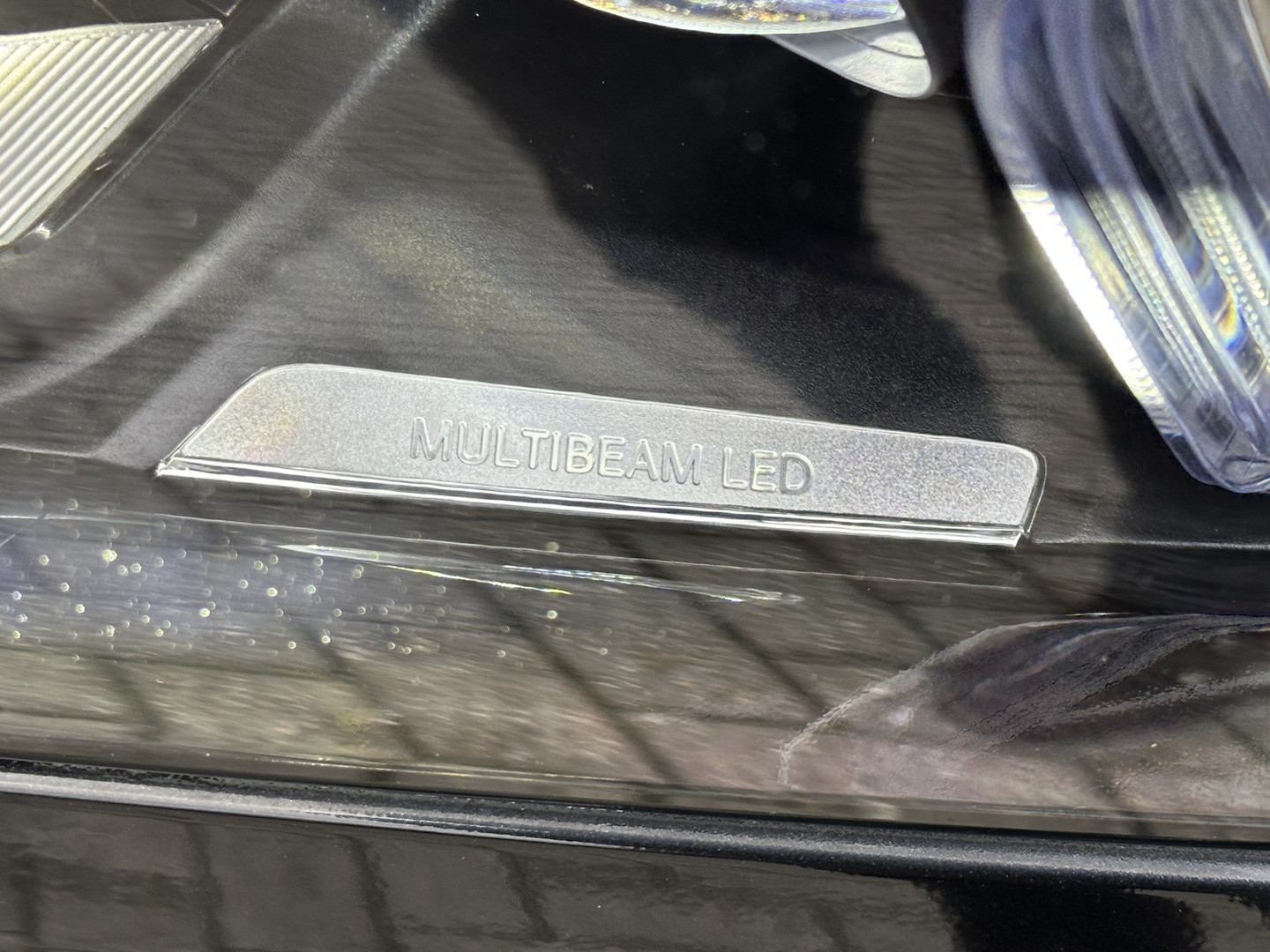 Mercedes-Benz Mercedes-Benz