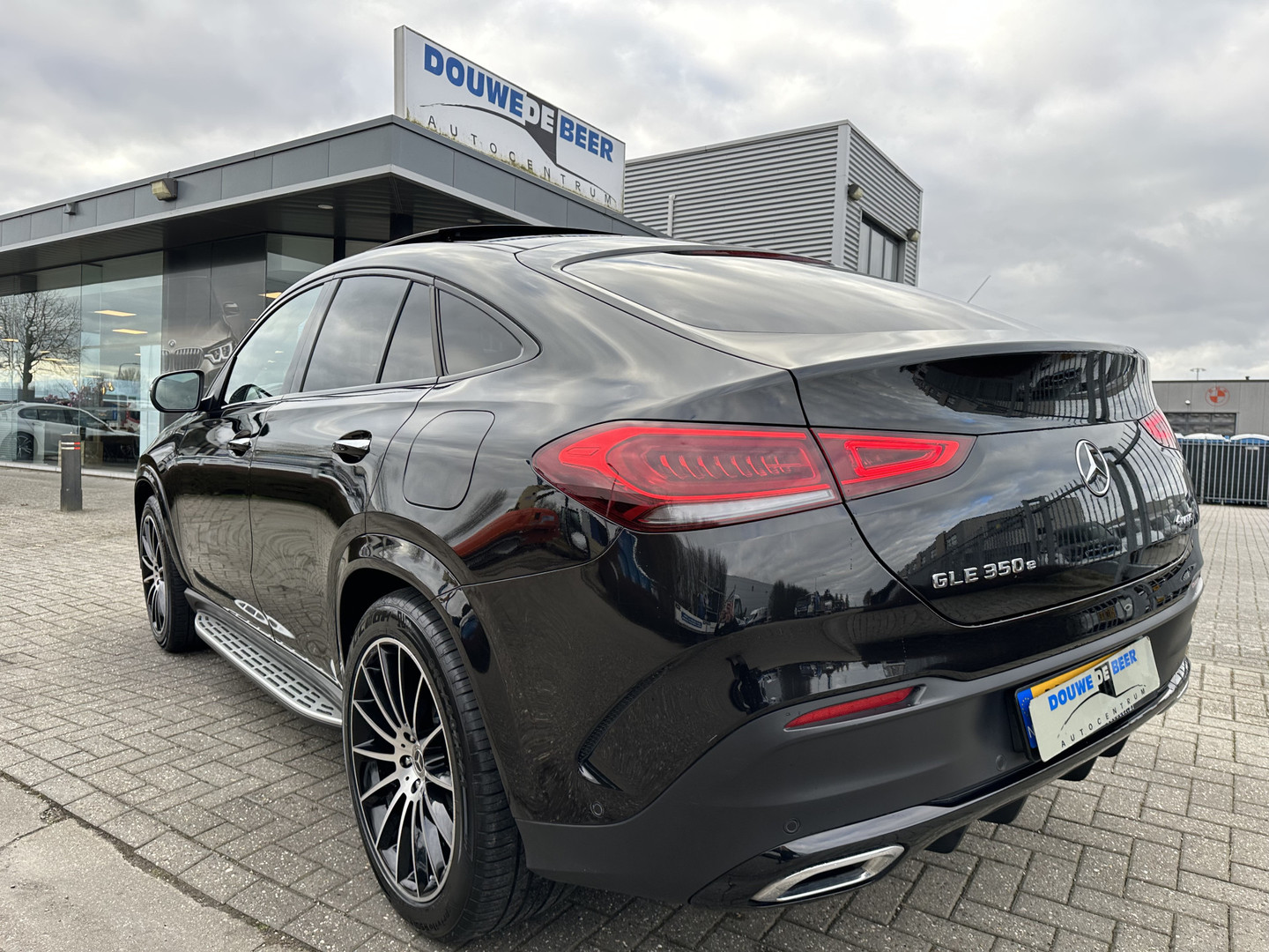 Mercedes-Benz Mercedes-Benz