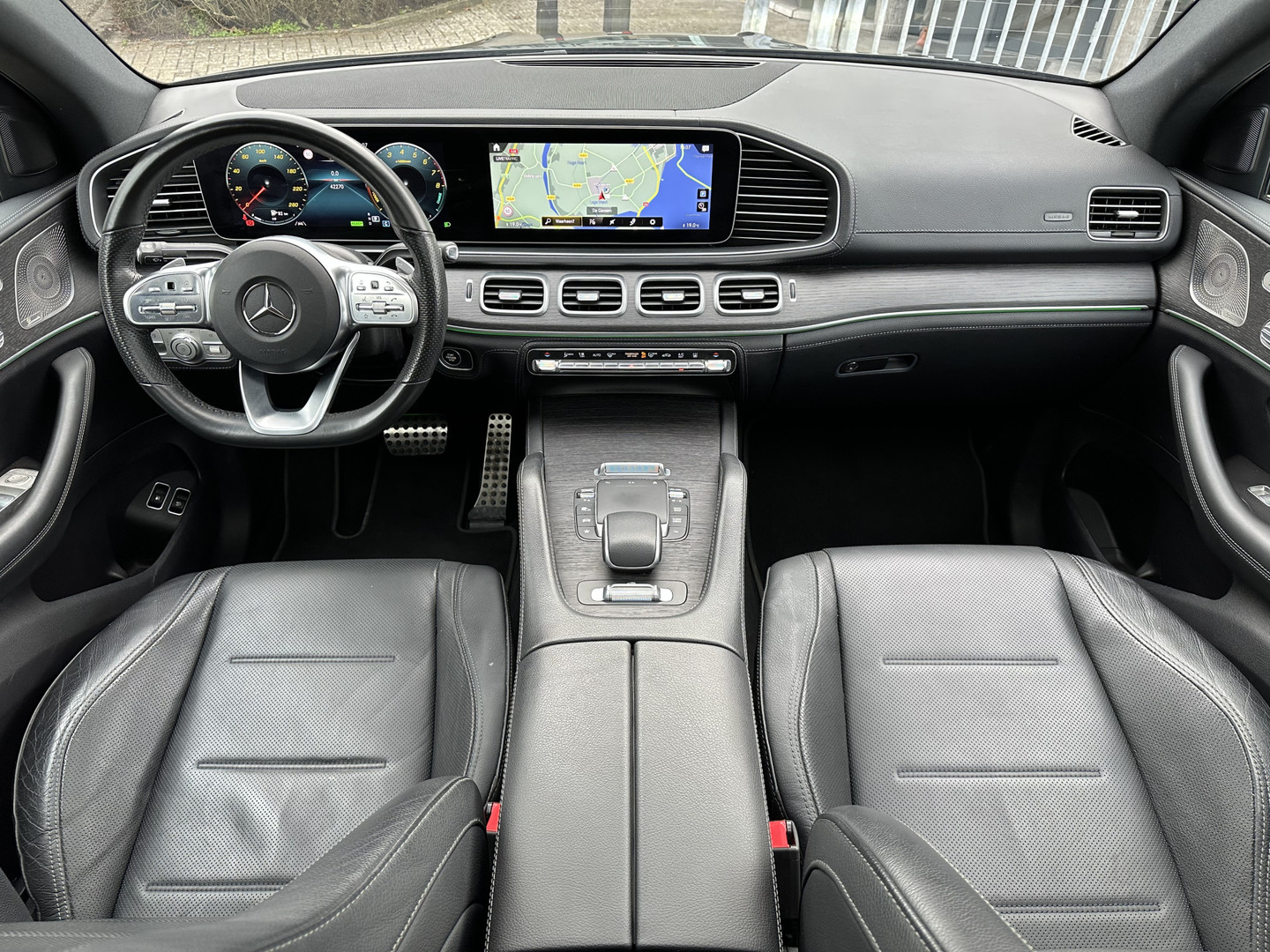Mercedes-Benz Mercedes-Benz