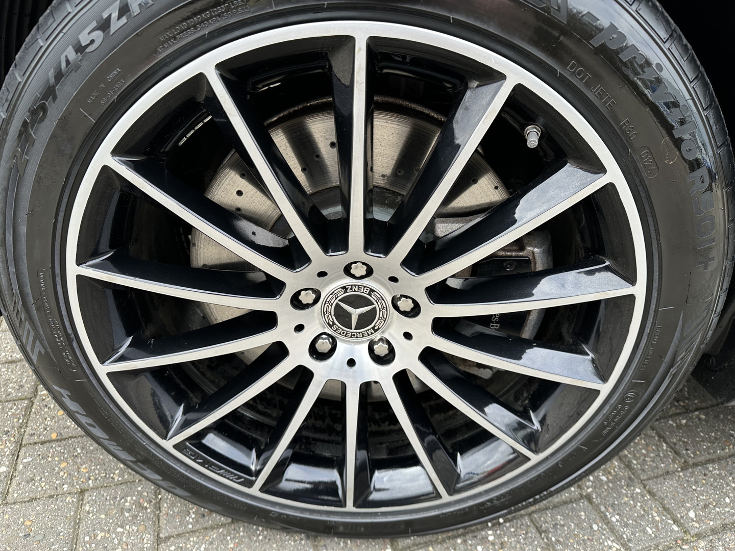 Mercedes-Benz Mercedes-Benz