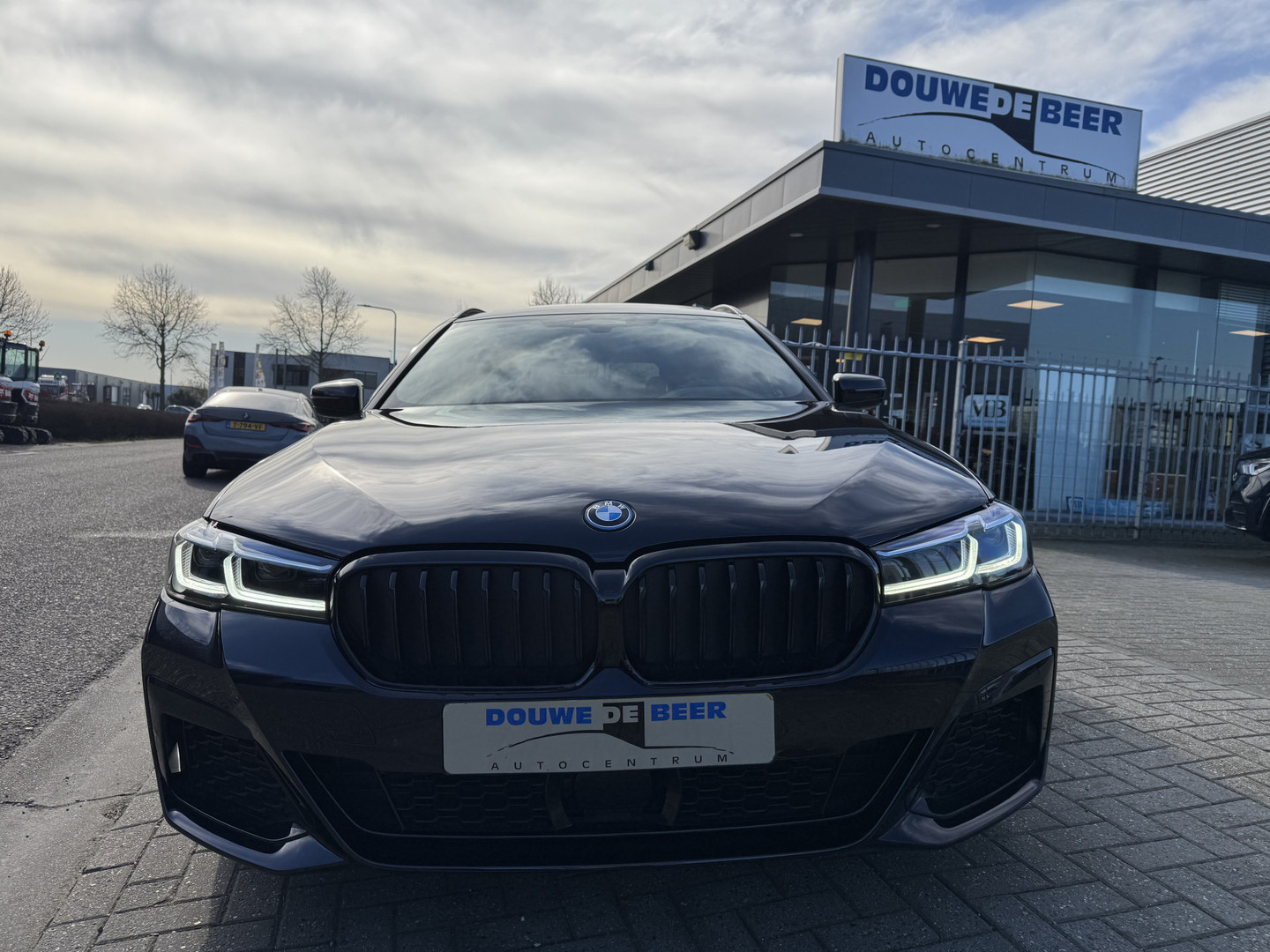 BMW BMW