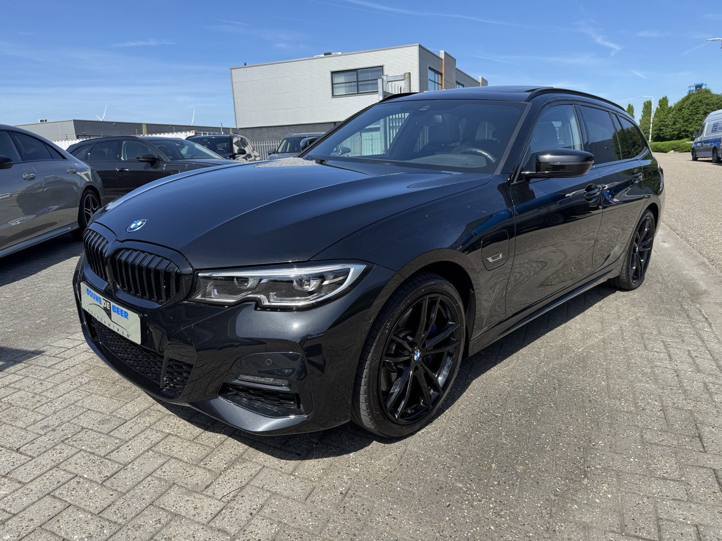 BMW BMW