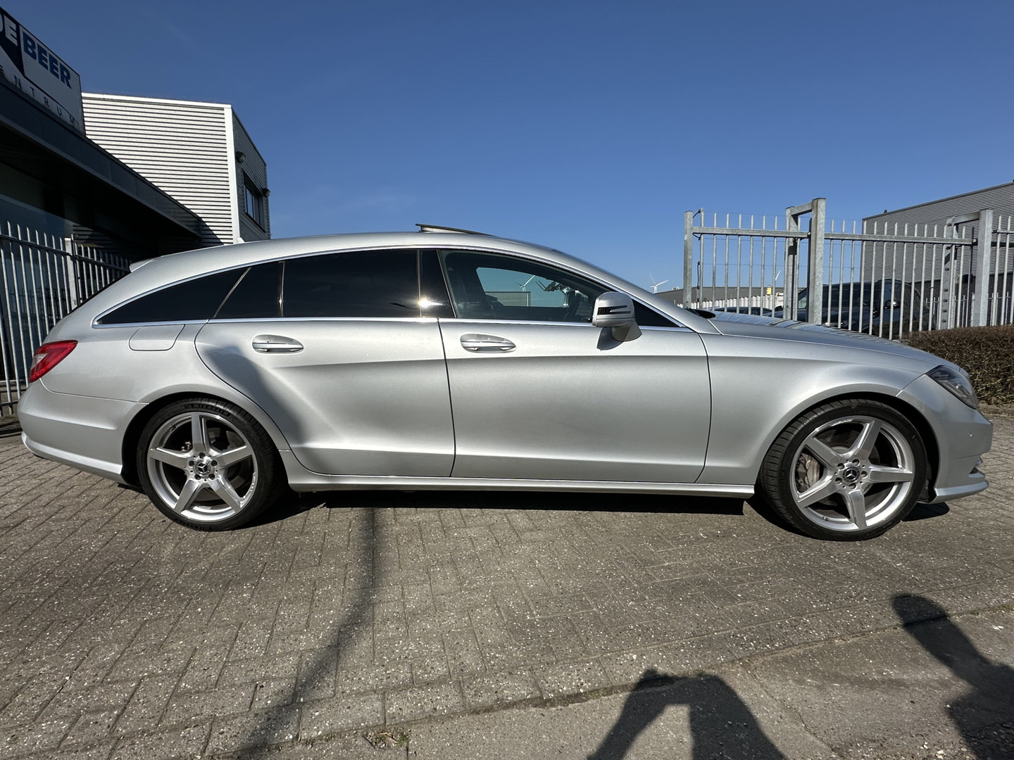 Mercedes-Benz Mercedes-Benz