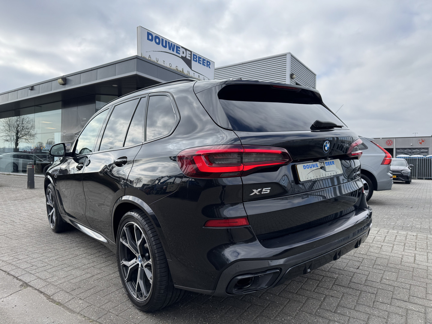 BMW BMW
