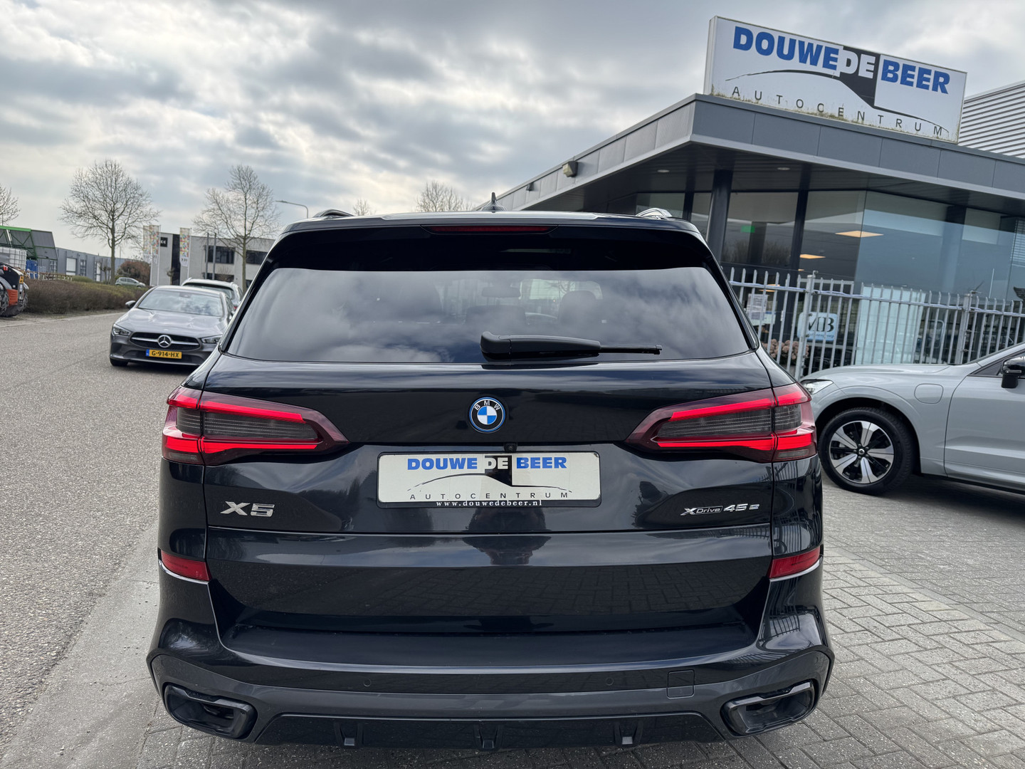 BMW BMW