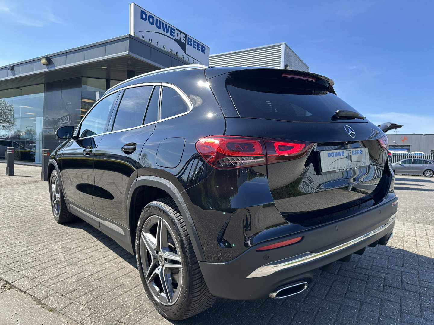Mercedes-Benz Mercedes-Benz