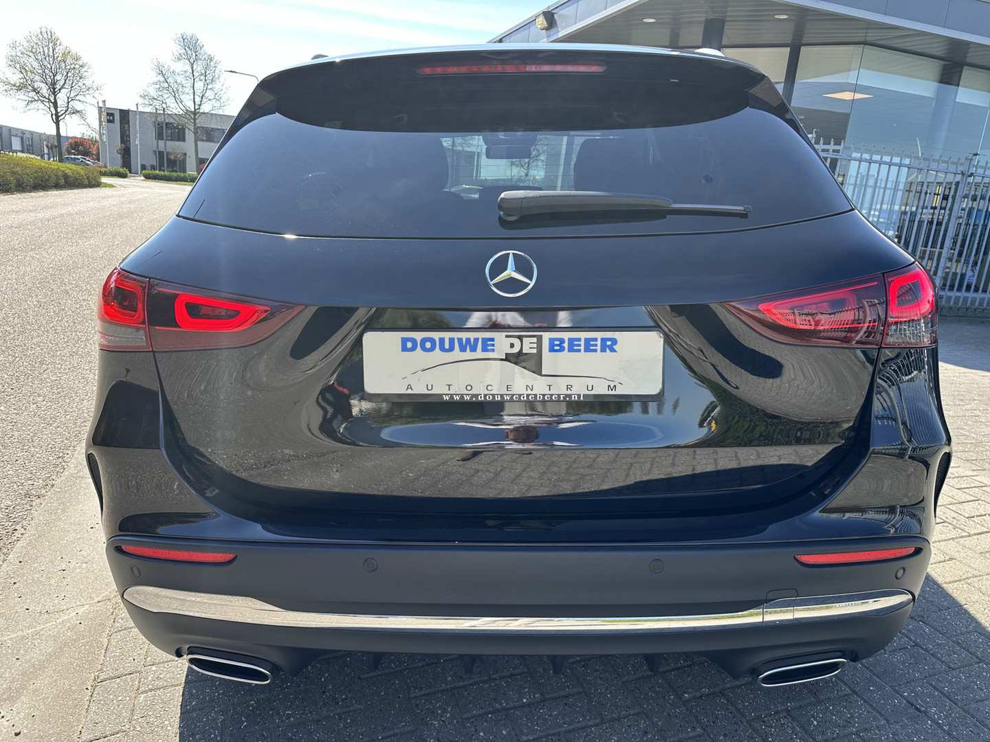 Mercedes-Benz Mercedes-Benz