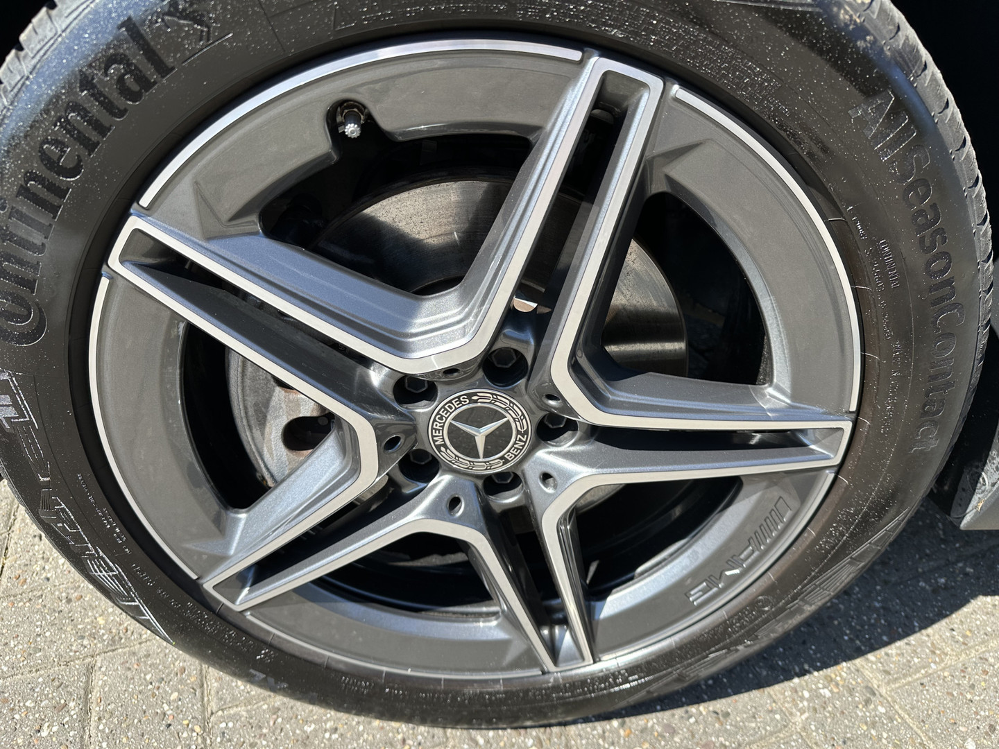 Mercedes-Benz Mercedes-Benz