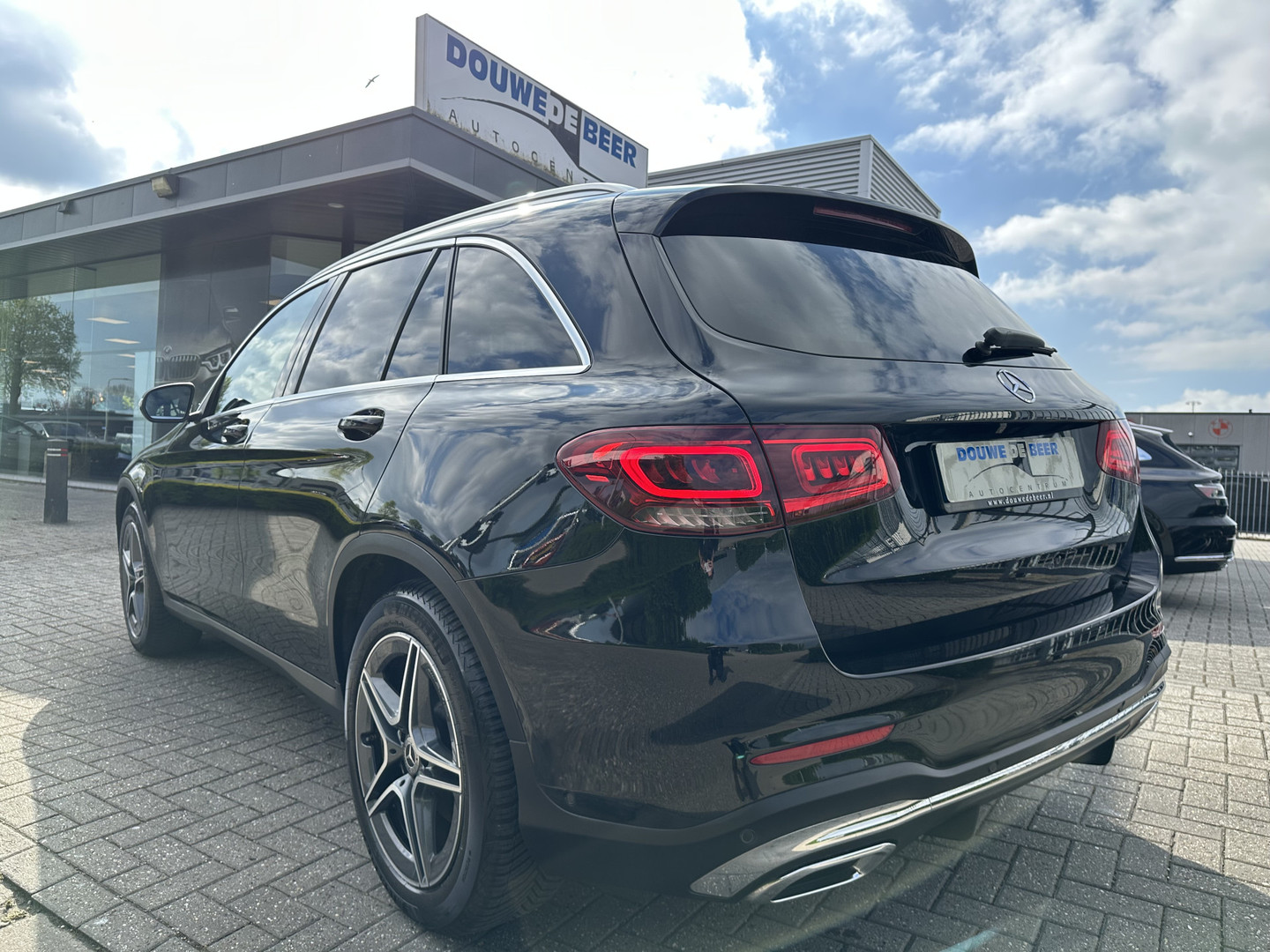 Mercedes-Benz Mercedes-Benz