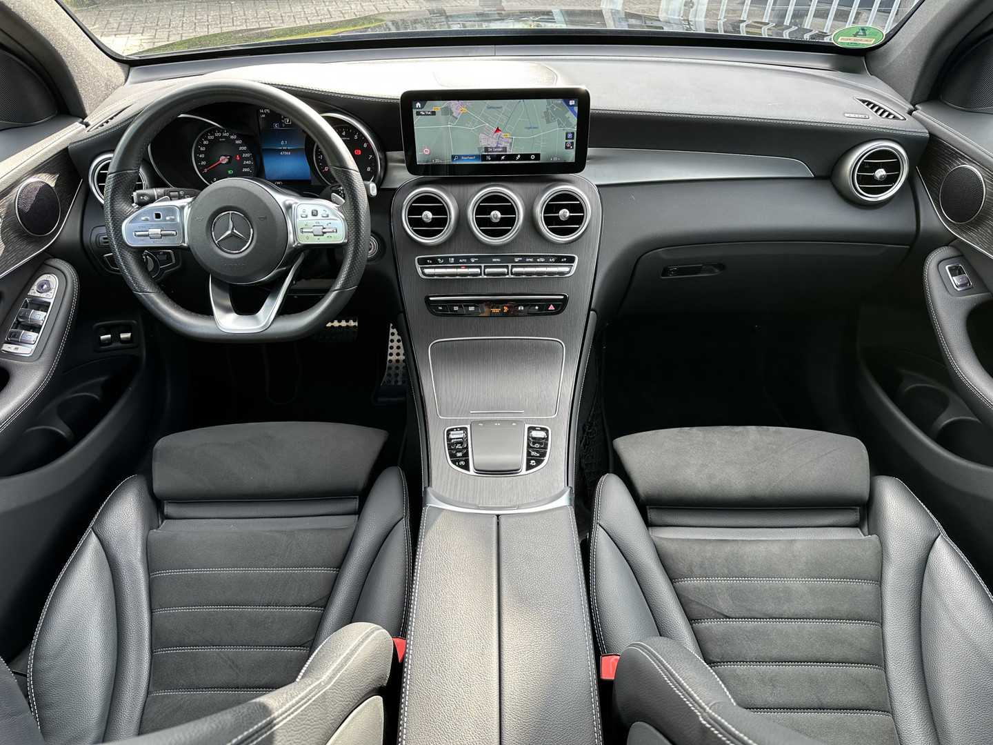 Mercedes-Benz Mercedes-Benz