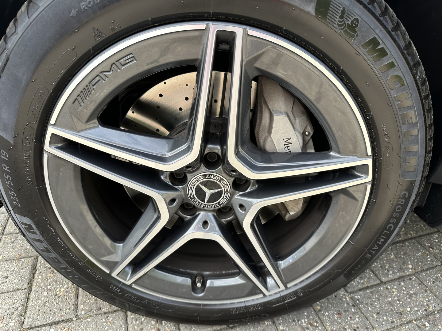 Mercedes-Benz Mercedes-Benz