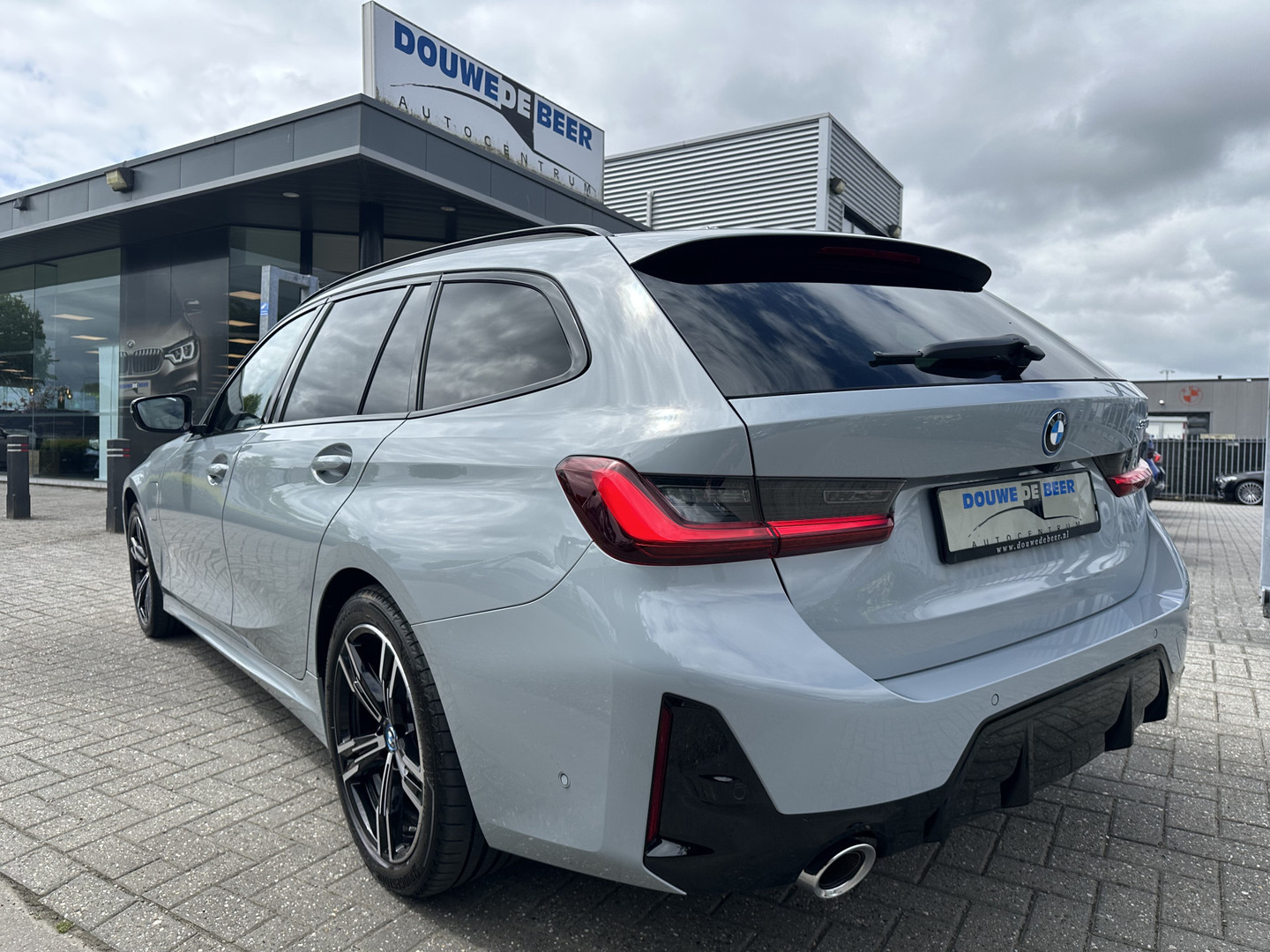 BMW BMW