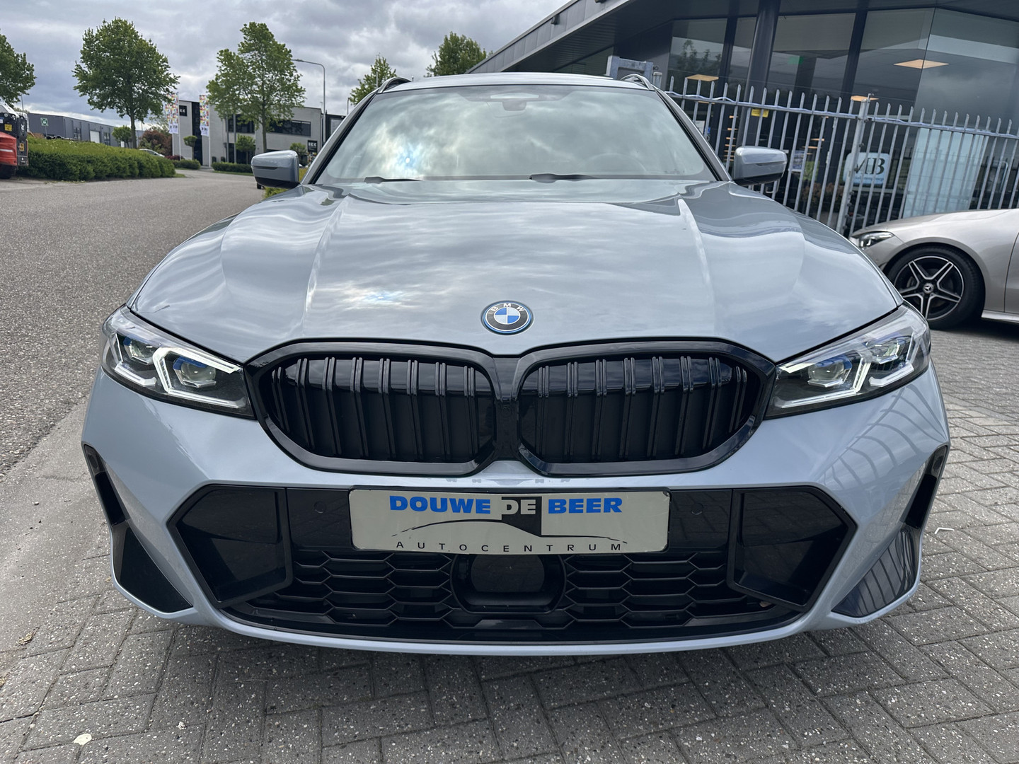 BMW BMW