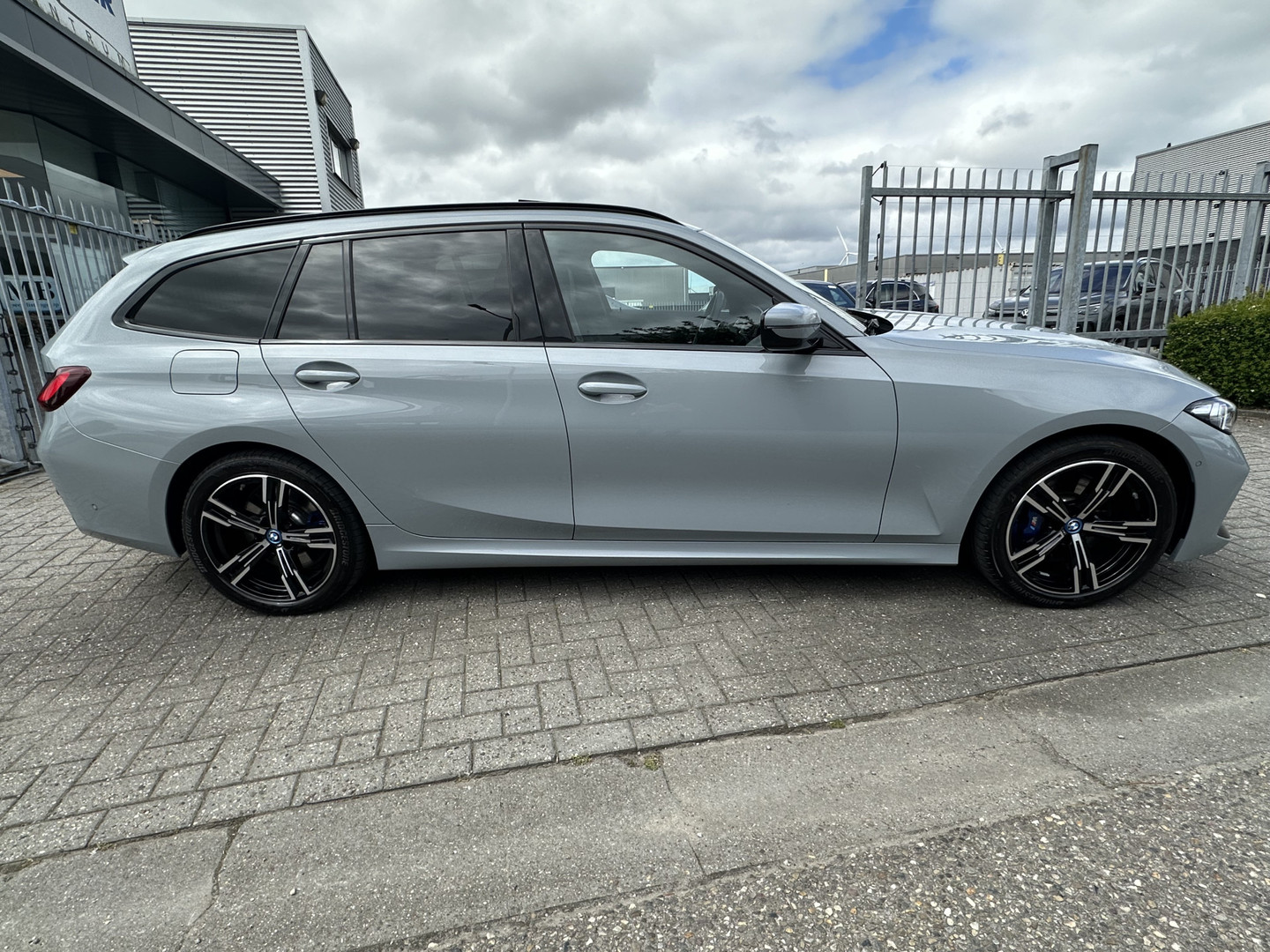 BMW BMW