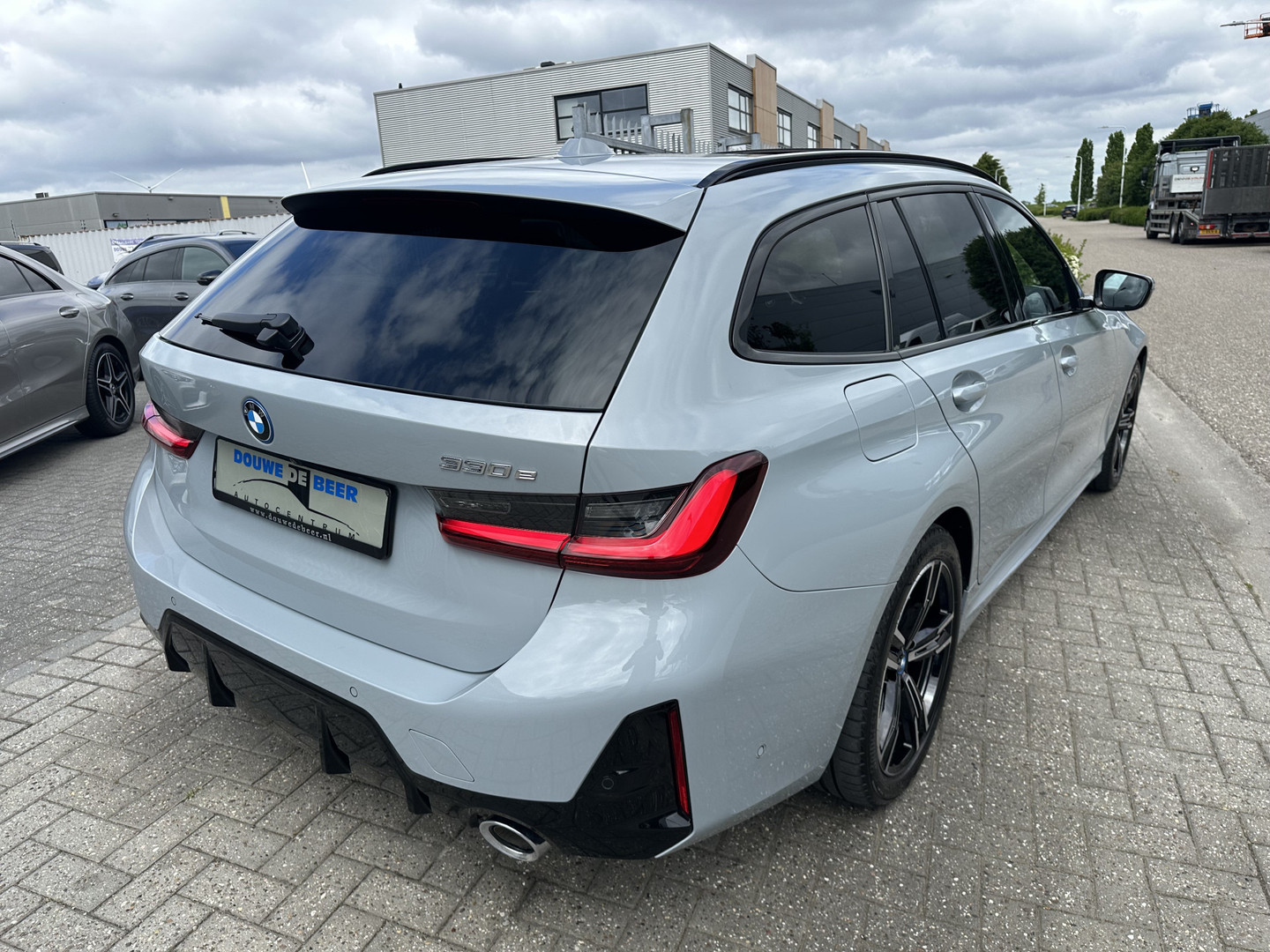 BMW BMW