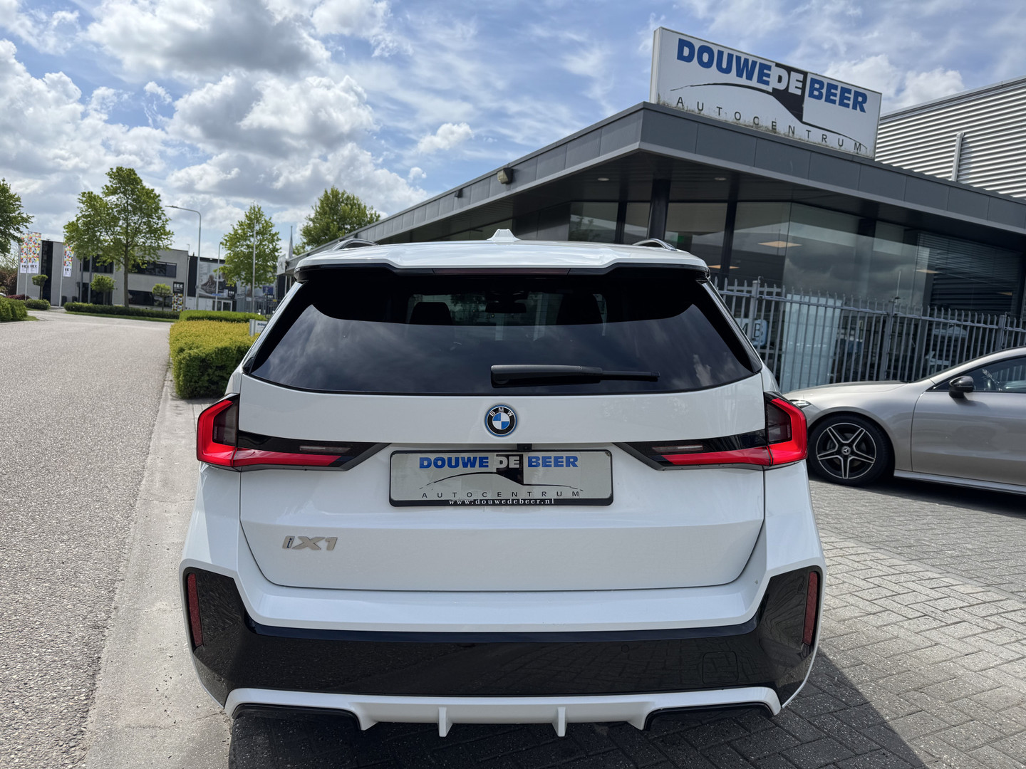BMW BMW
