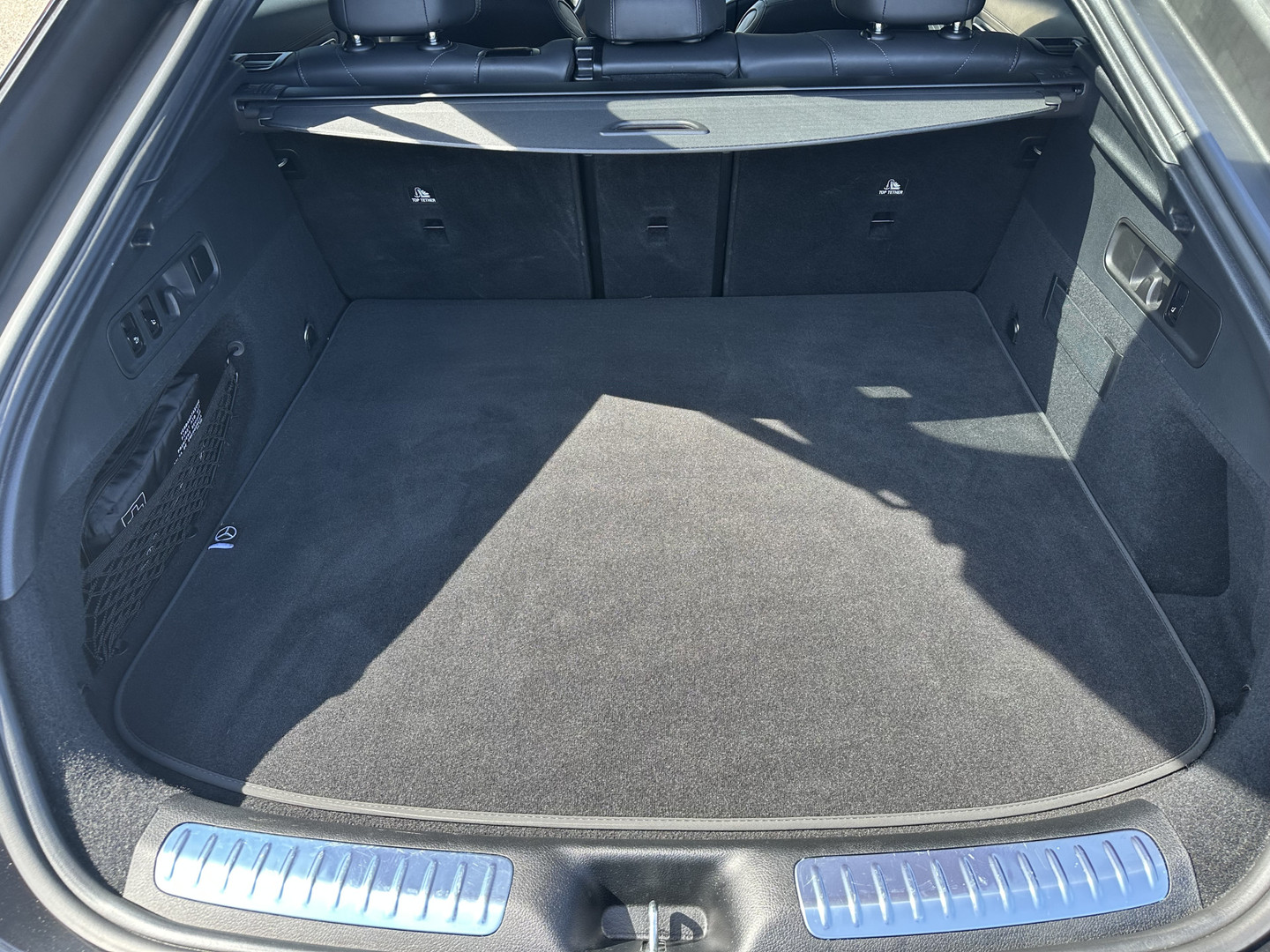 Mercedes-Benz Mercedes-Benz