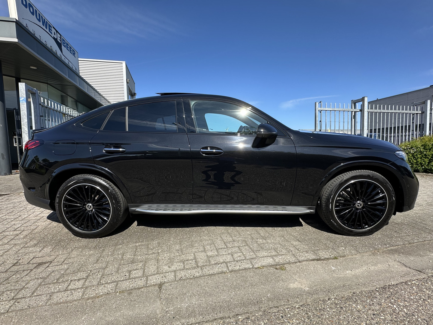 Mercedes-Benz Mercedes-Benz