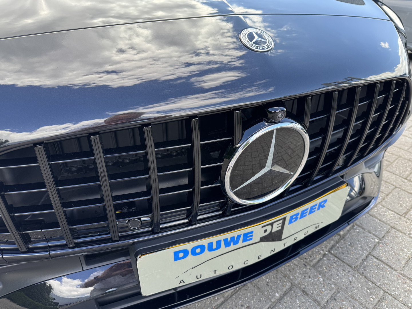 Mercedes-Benz Mercedes-Benz