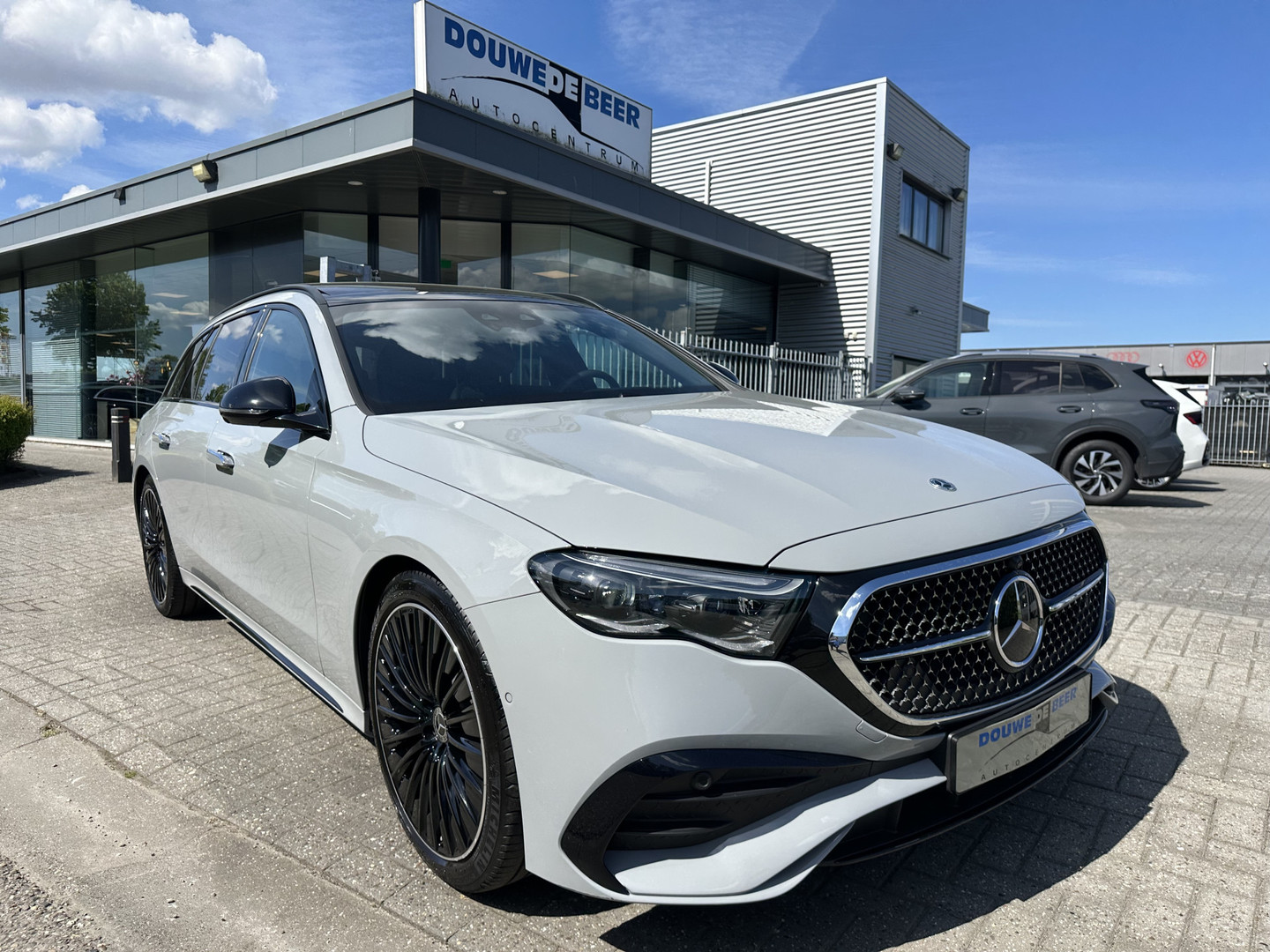 Mercedes-Benz Mercedes-Benz