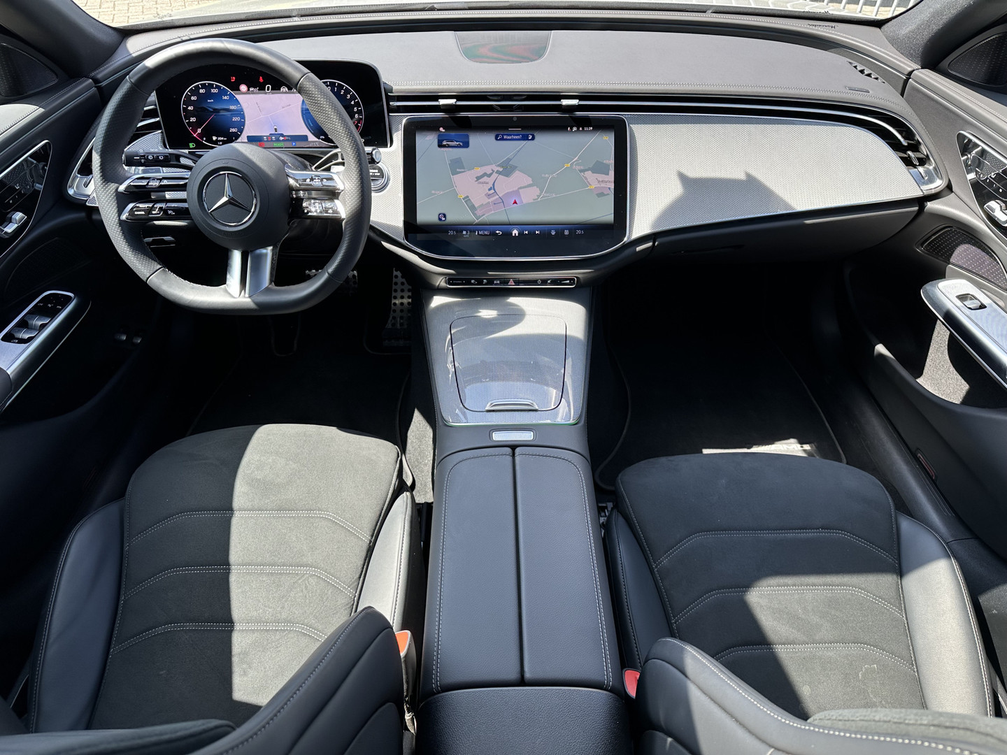 Mercedes-Benz Mercedes-Benz