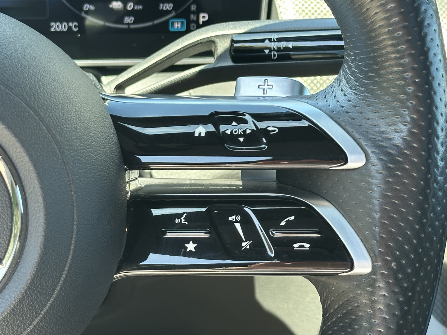 Mercedes-Benz Mercedes-Benz