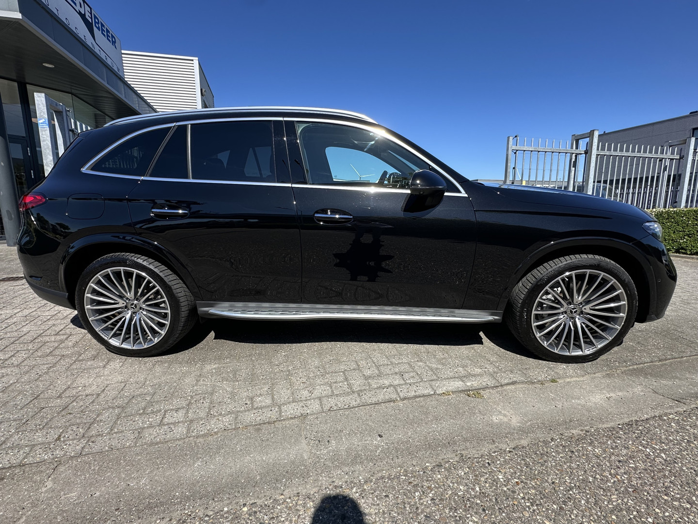 Mercedes-Benz Mercedes-Benz
