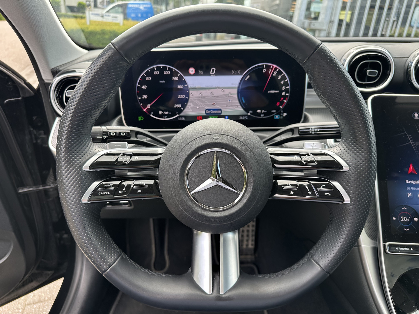 Mercedes-Benz Mercedes-Benz