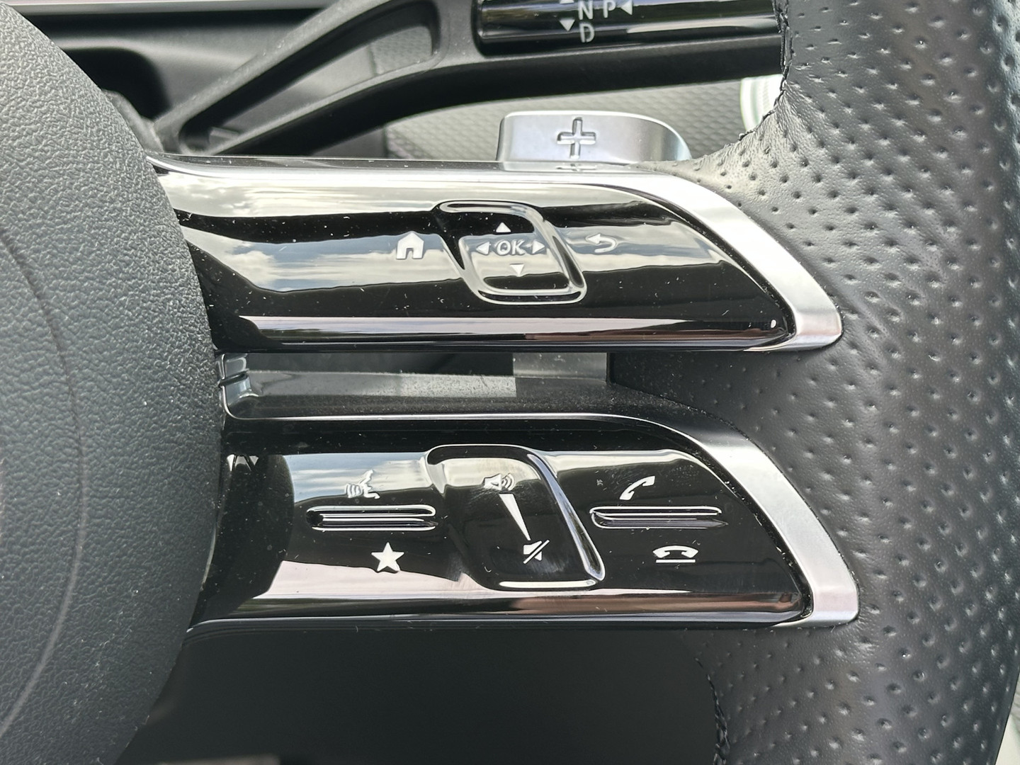 Mercedes-Benz Mercedes-Benz