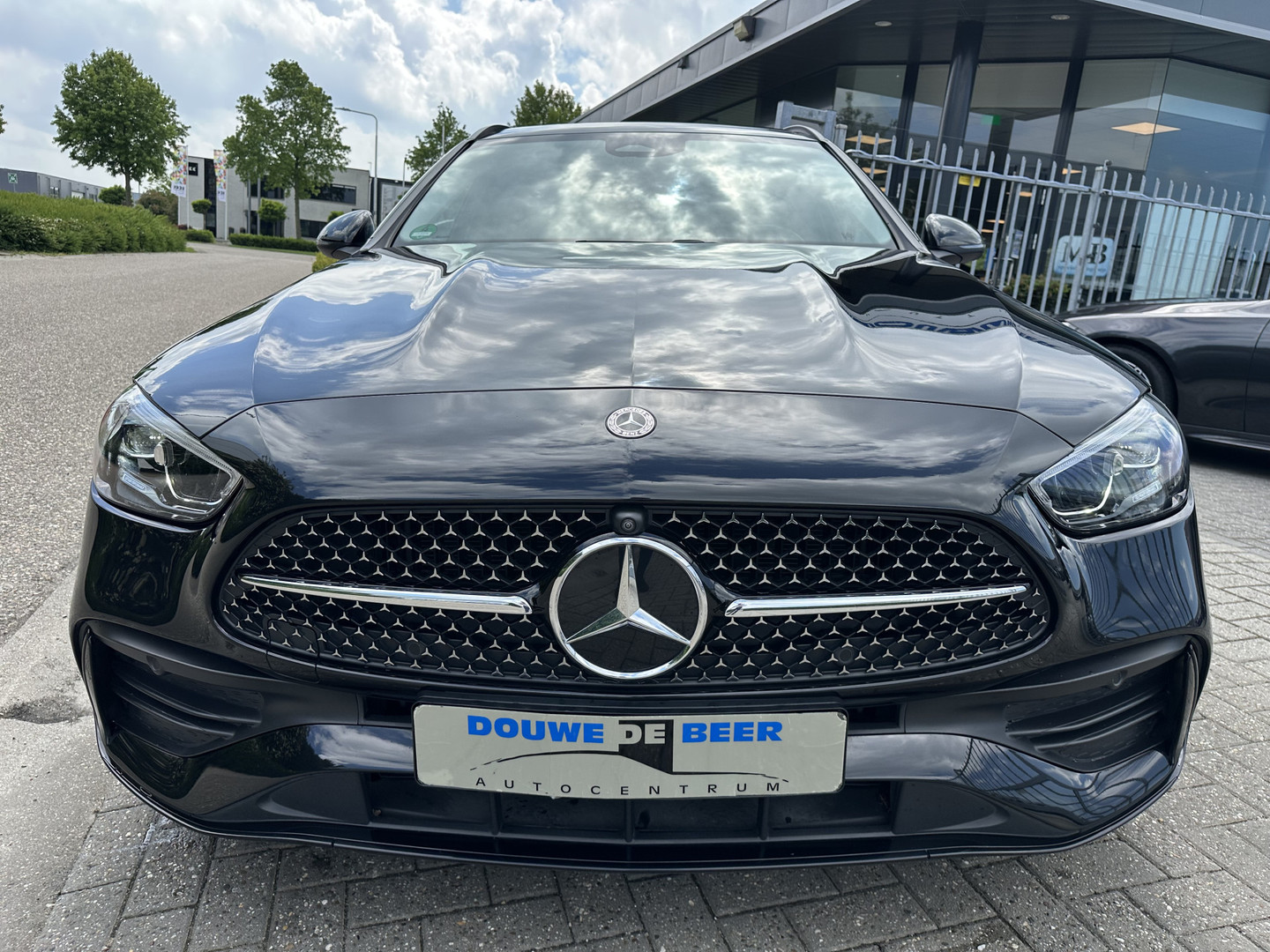 Mercedes-Benz Mercedes-Benz