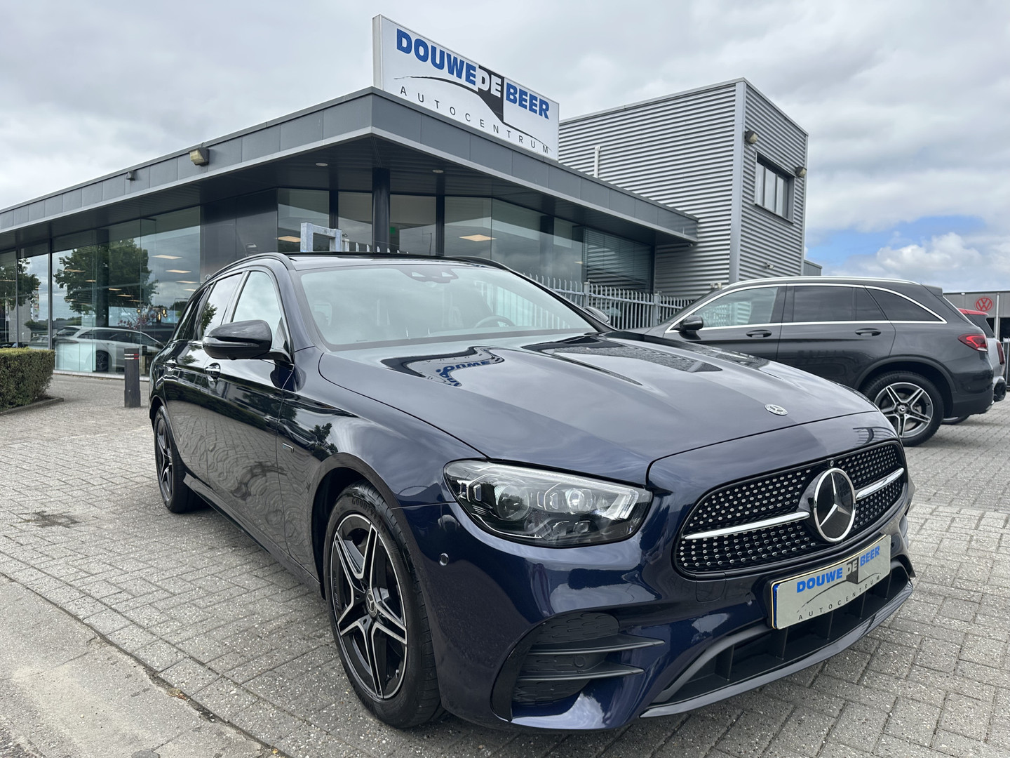 Mercedes-Benz Mercedes-Benz