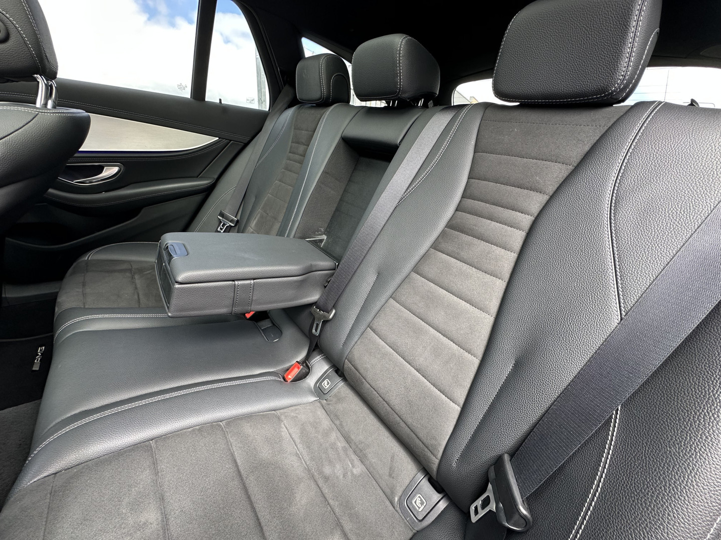 Mercedes-Benz Mercedes-Benz