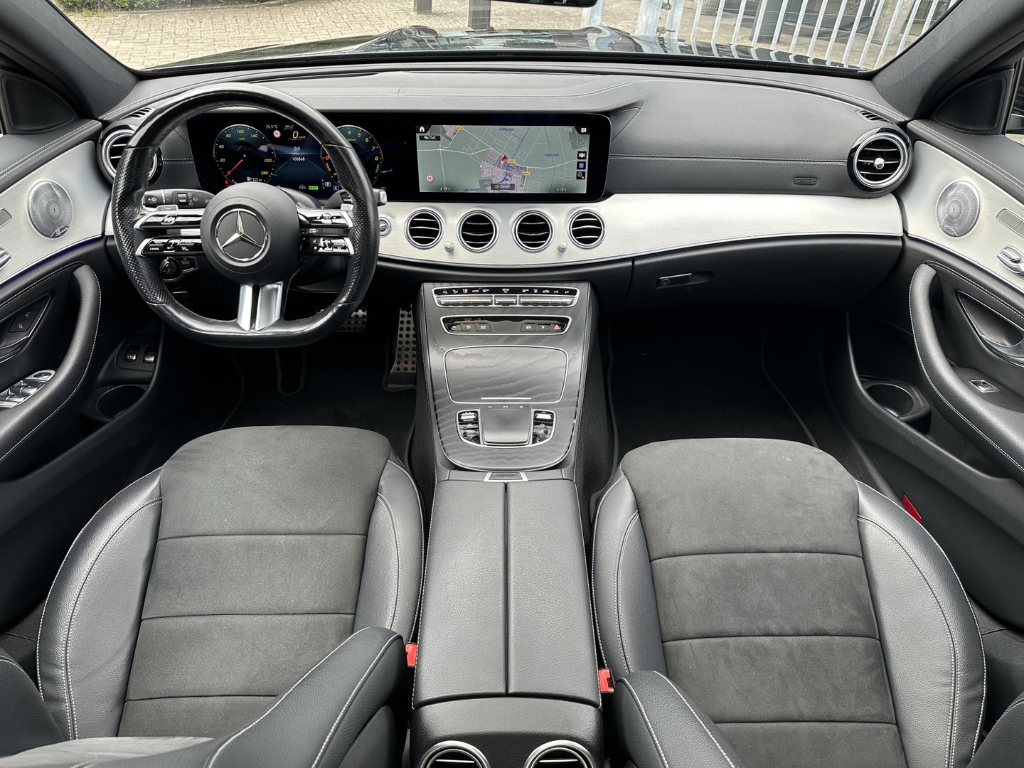 Mercedes-Benz Mercedes-Benz