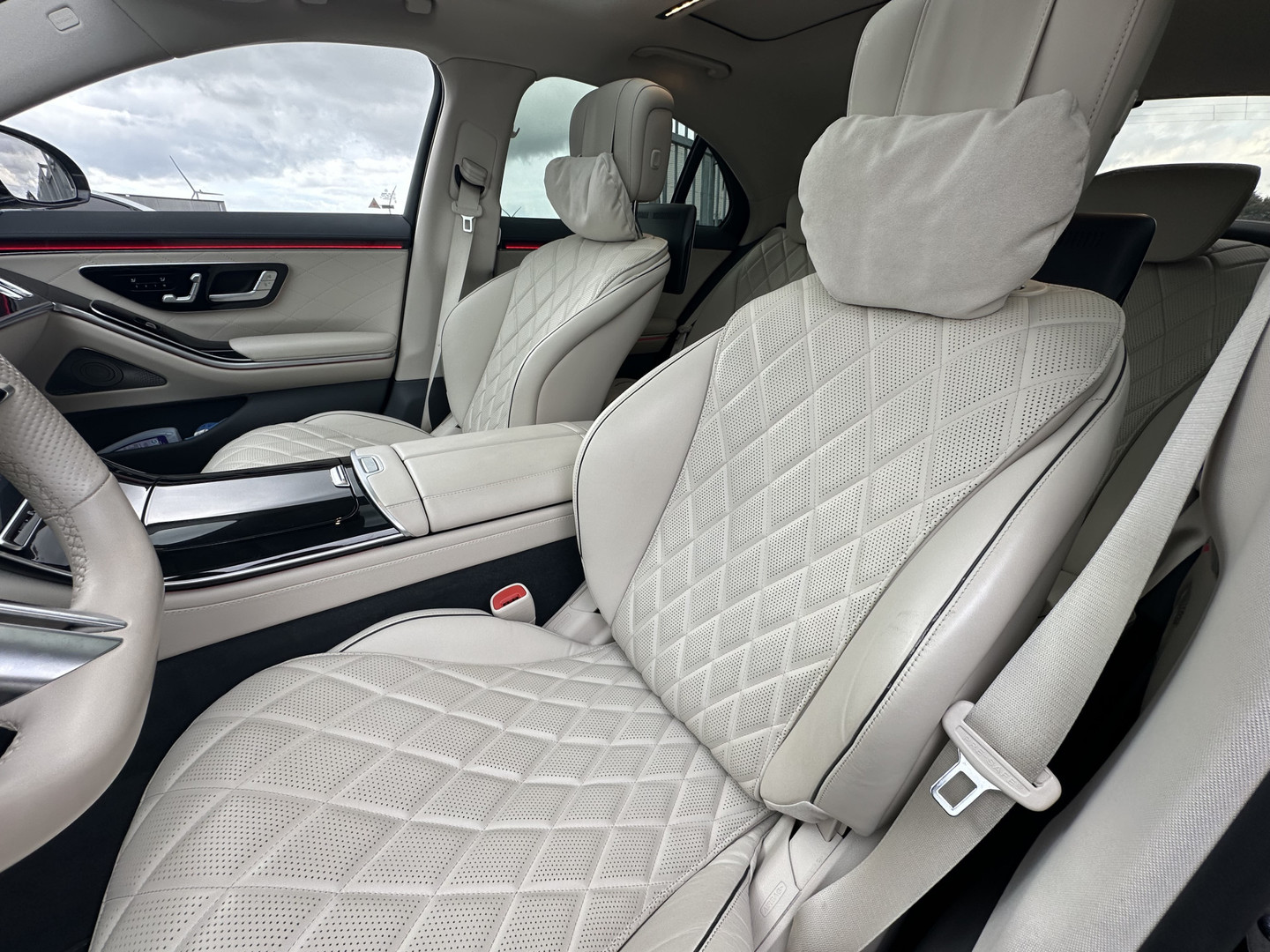 Mercedes-Benz Mercedes-Benz