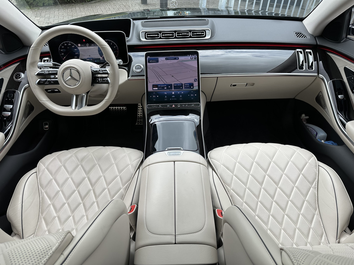 Mercedes-Benz Mercedes-Benz