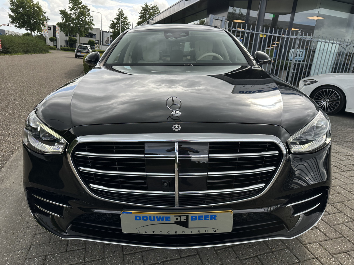Mercedes-Benz Mercedes-Benz