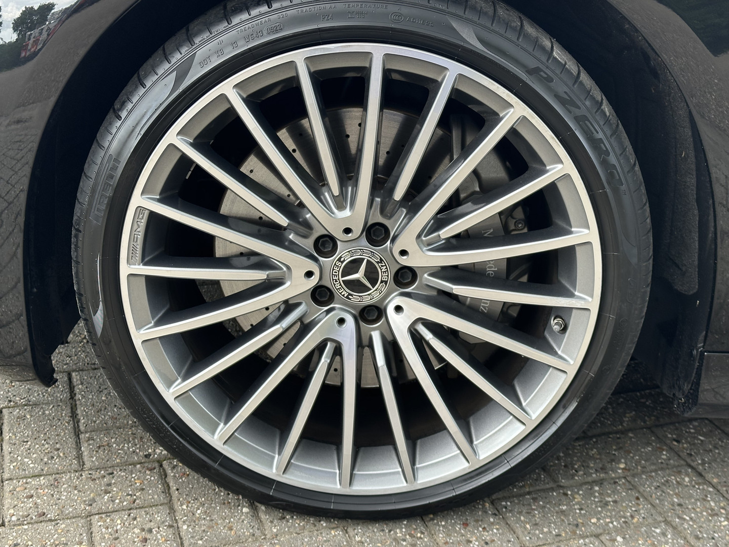 Mercedes-Benz Mercedes-Benz