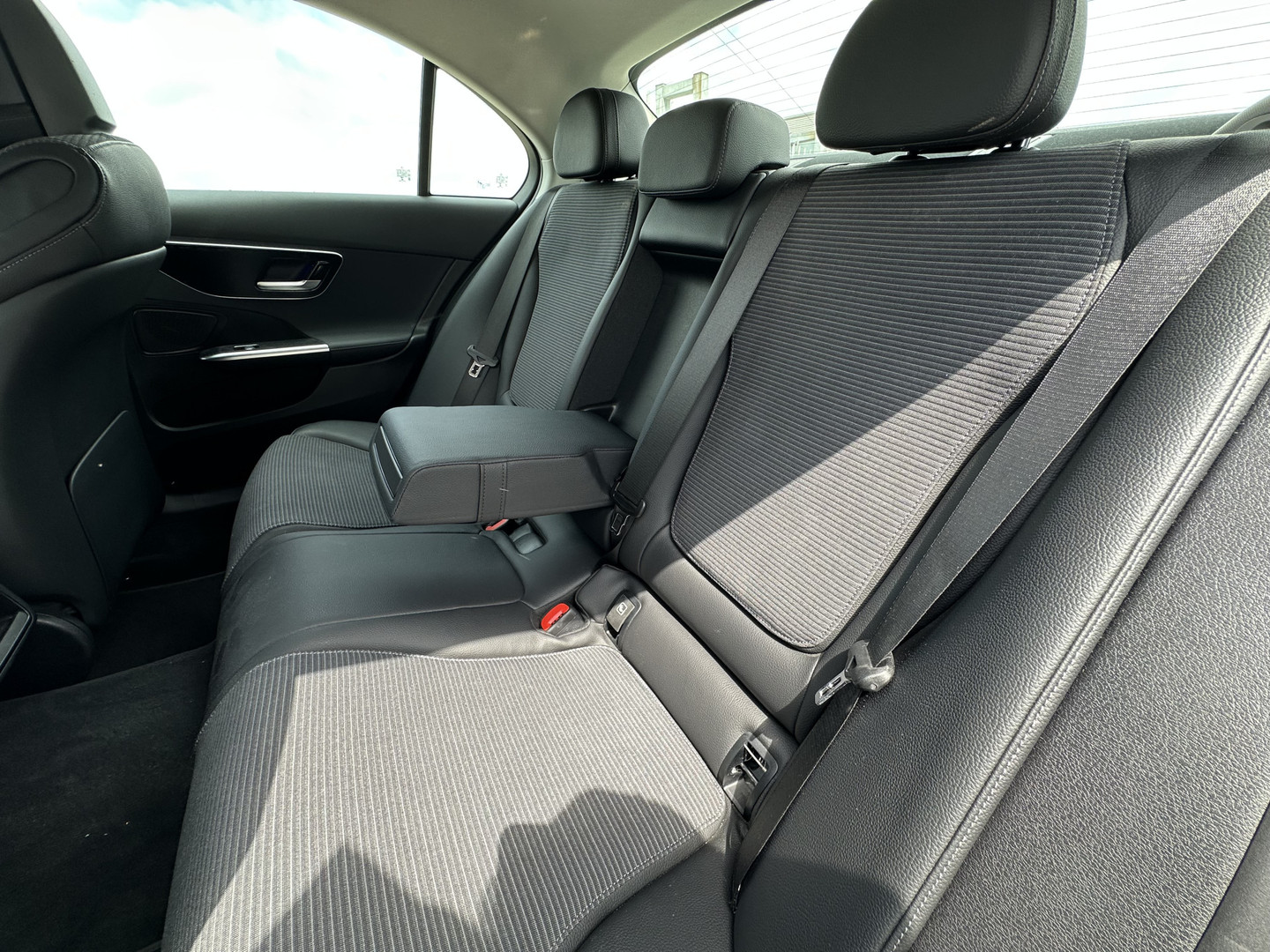 Mercedes-Benz Mercedes-Benz