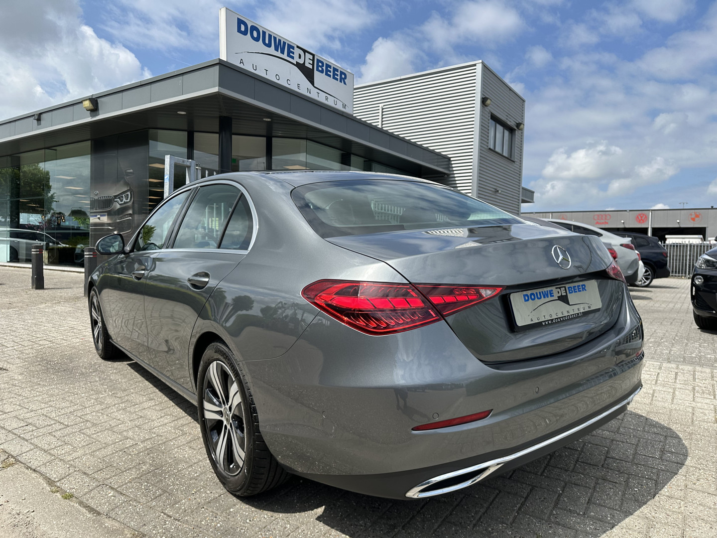 Mercedes-Benz Mercedes-Benz