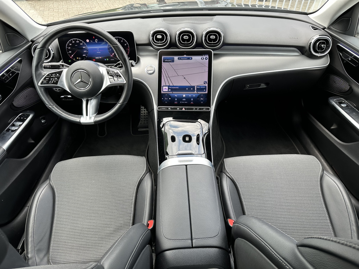 Mercedes-Benz Mercedes-Benz