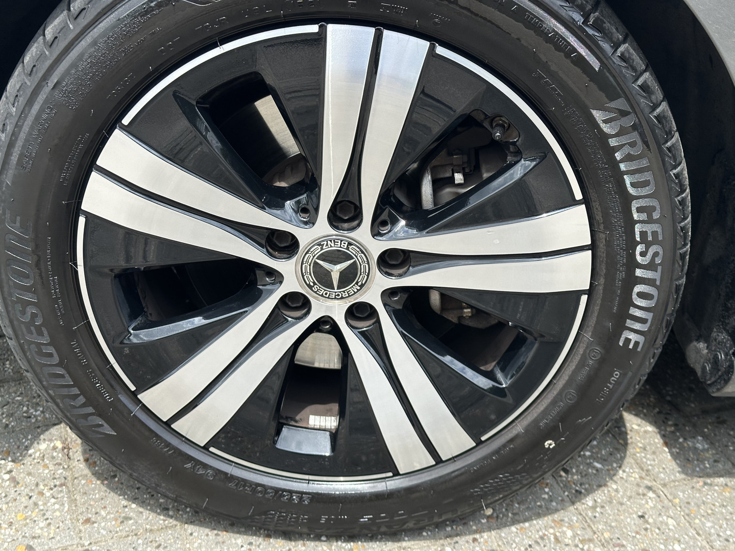 Mercedes-Benz Mercedes-Benz