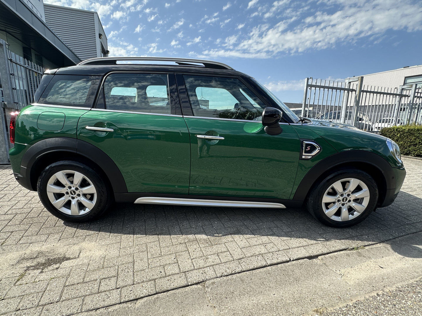 MINI