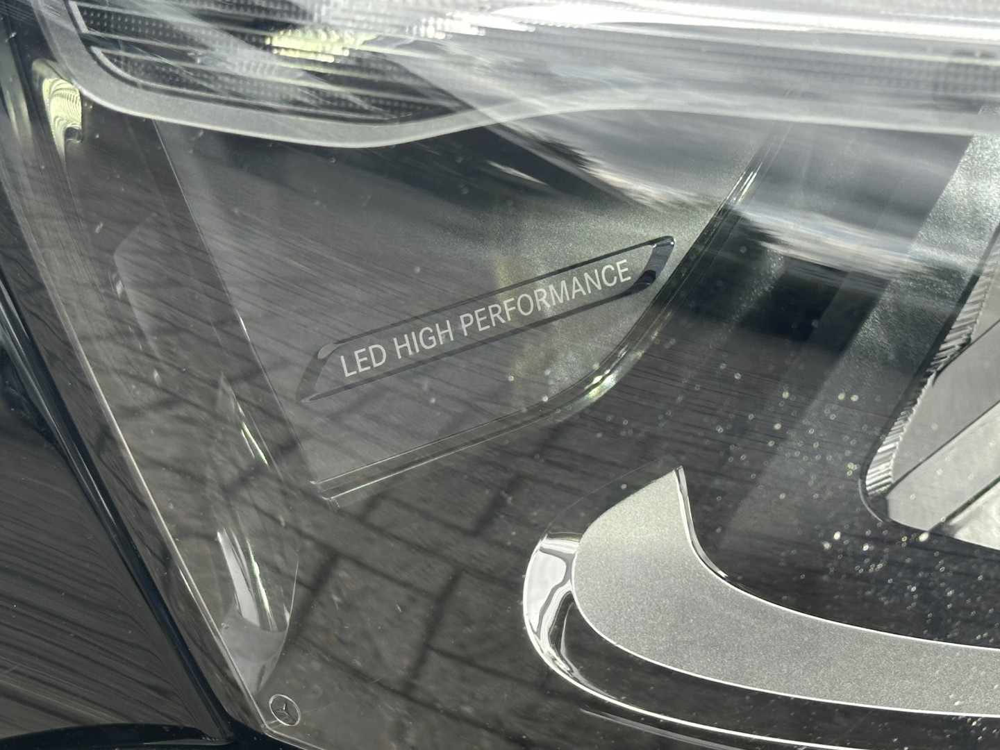 Mercedes-Benz Mercedes-Benz