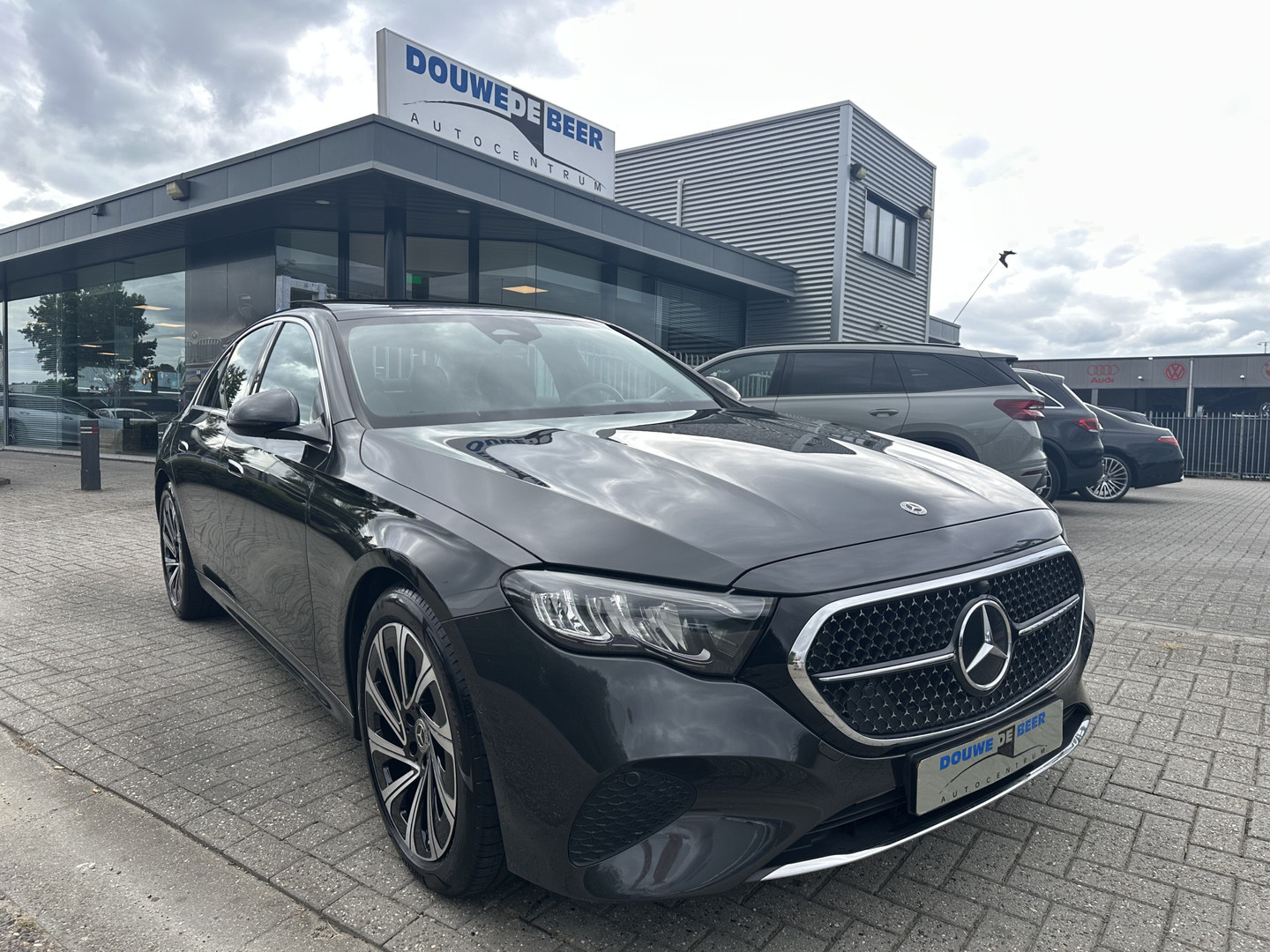 Mercedes-Benz Mercedes-Benz